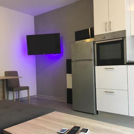Apartment To Rent Pula Ngoại thất bức ảnh