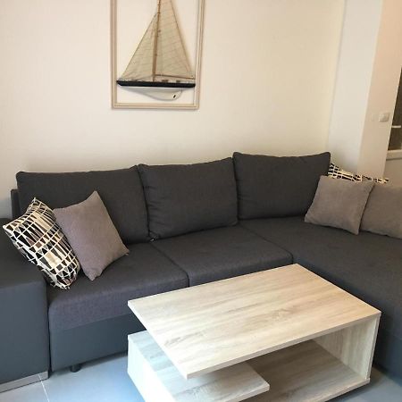 Apartment To Rent Pula Ngoại thất bức ảnh